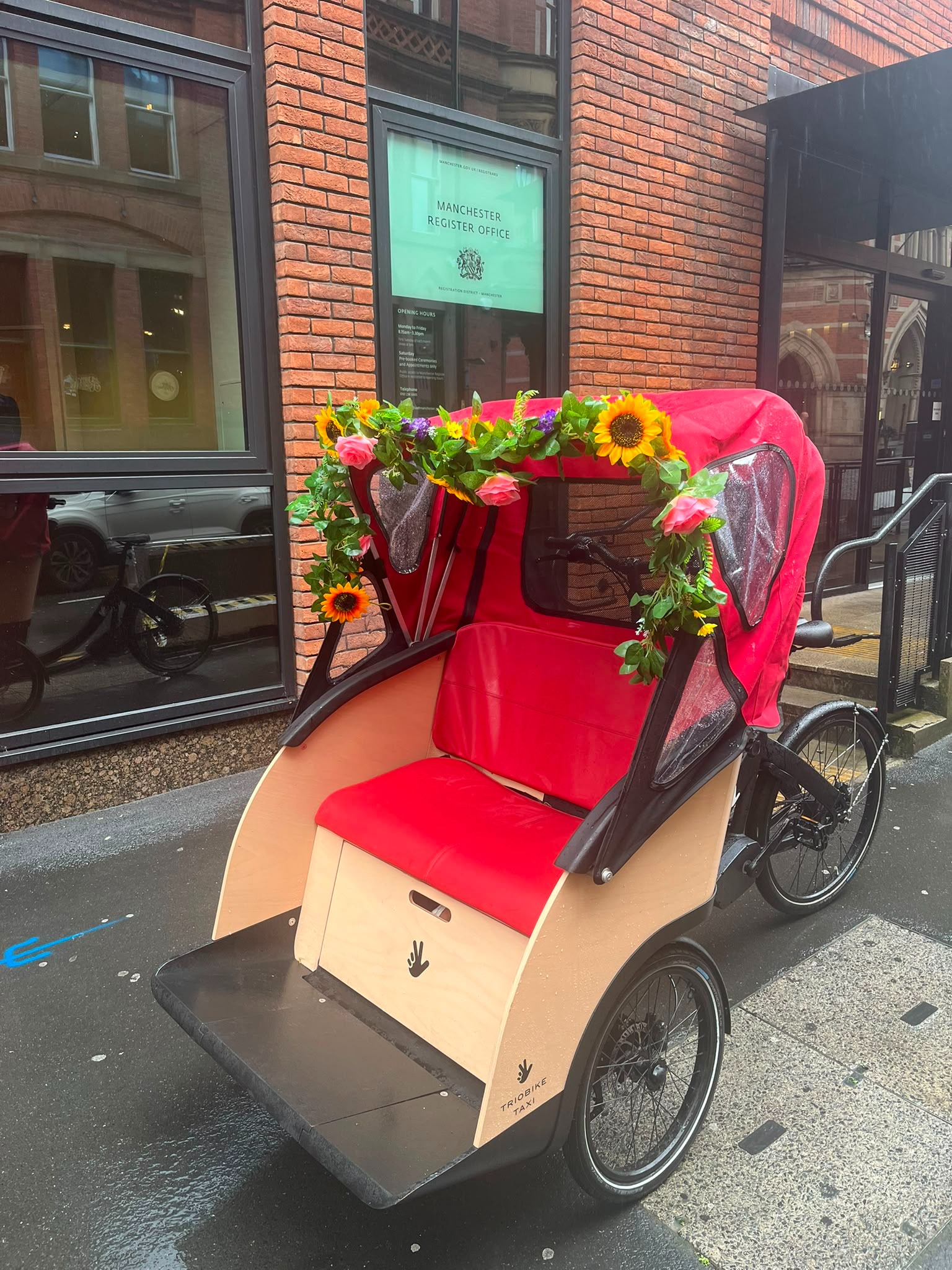 First trishaw wedding transport in Manchester 1